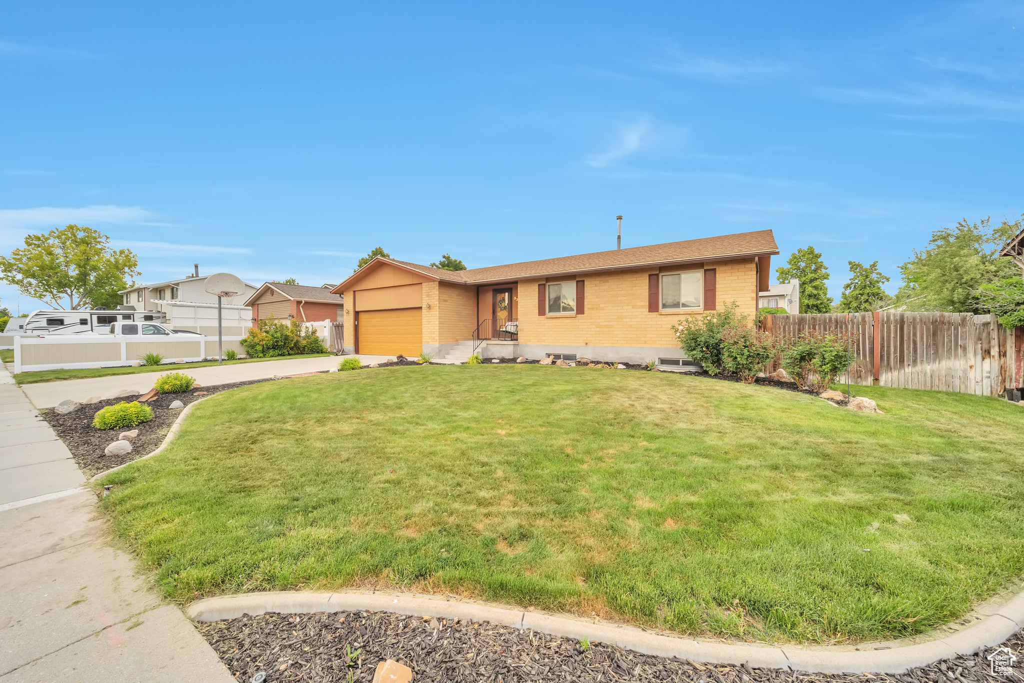 5373 S Clover Meadow Dr, Murray, Utah image 4