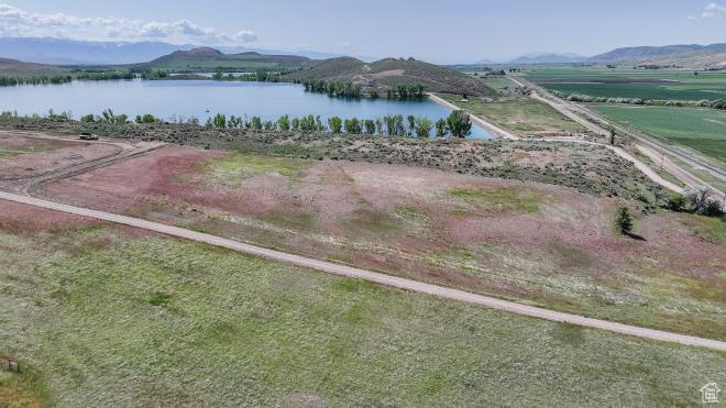 HULL LOT OF LITTLES SUBDIVISION - Land