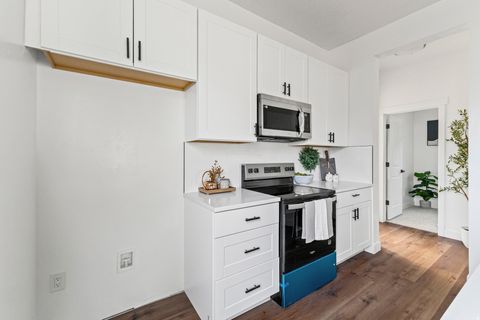 Tiny photo for 963 W 400 N, Salt Lake City, UT 84116 (MLS # 2125048)