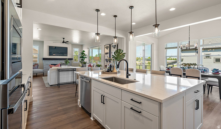 CANYON VIEW - Residential