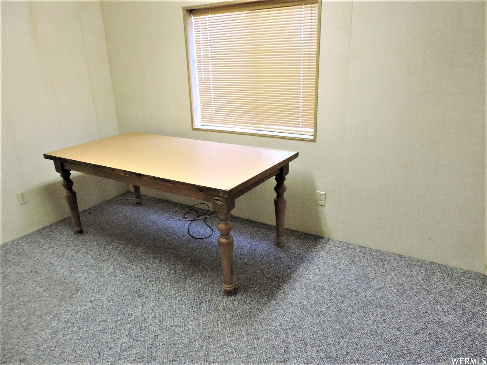 DELTA ESTATES - Commercial Lease