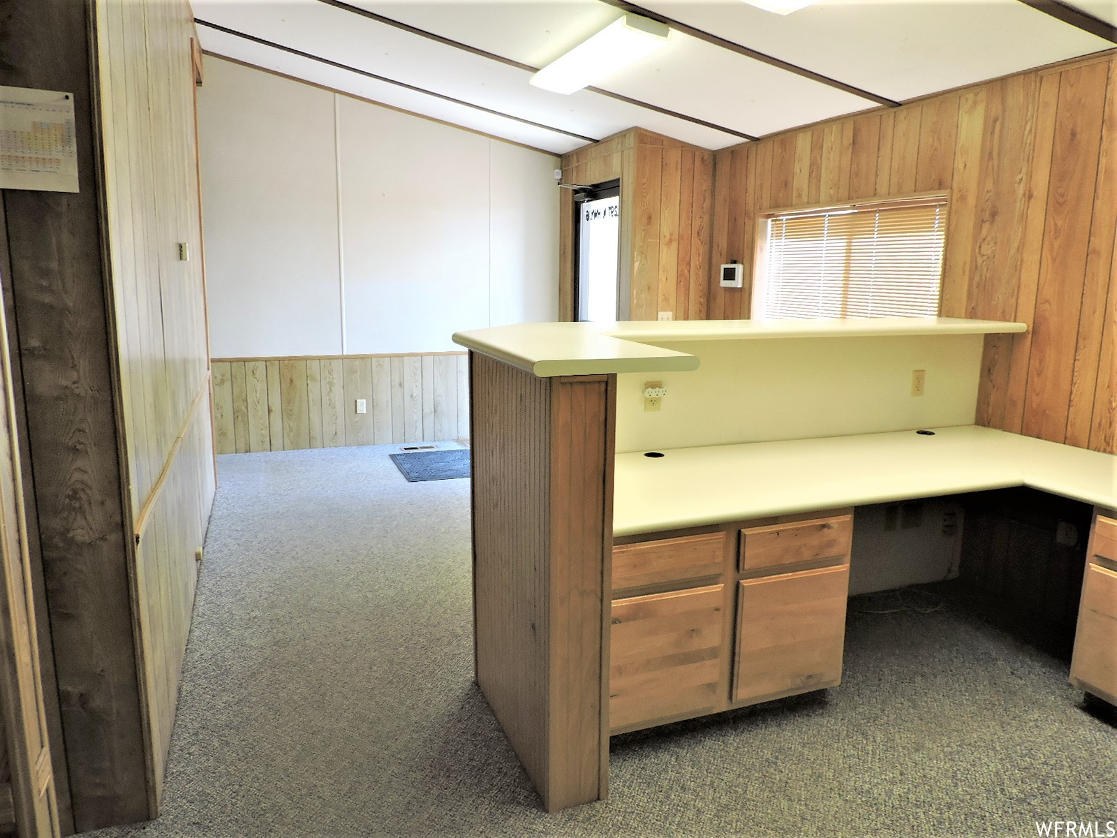 DELTA ESTATES - Commercial Lease