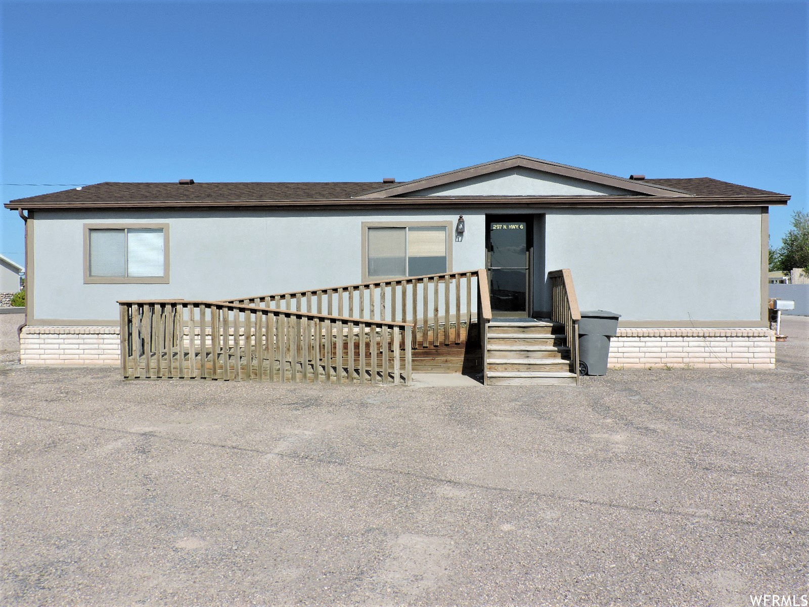 DELTA ESTATES - Commercial Lease