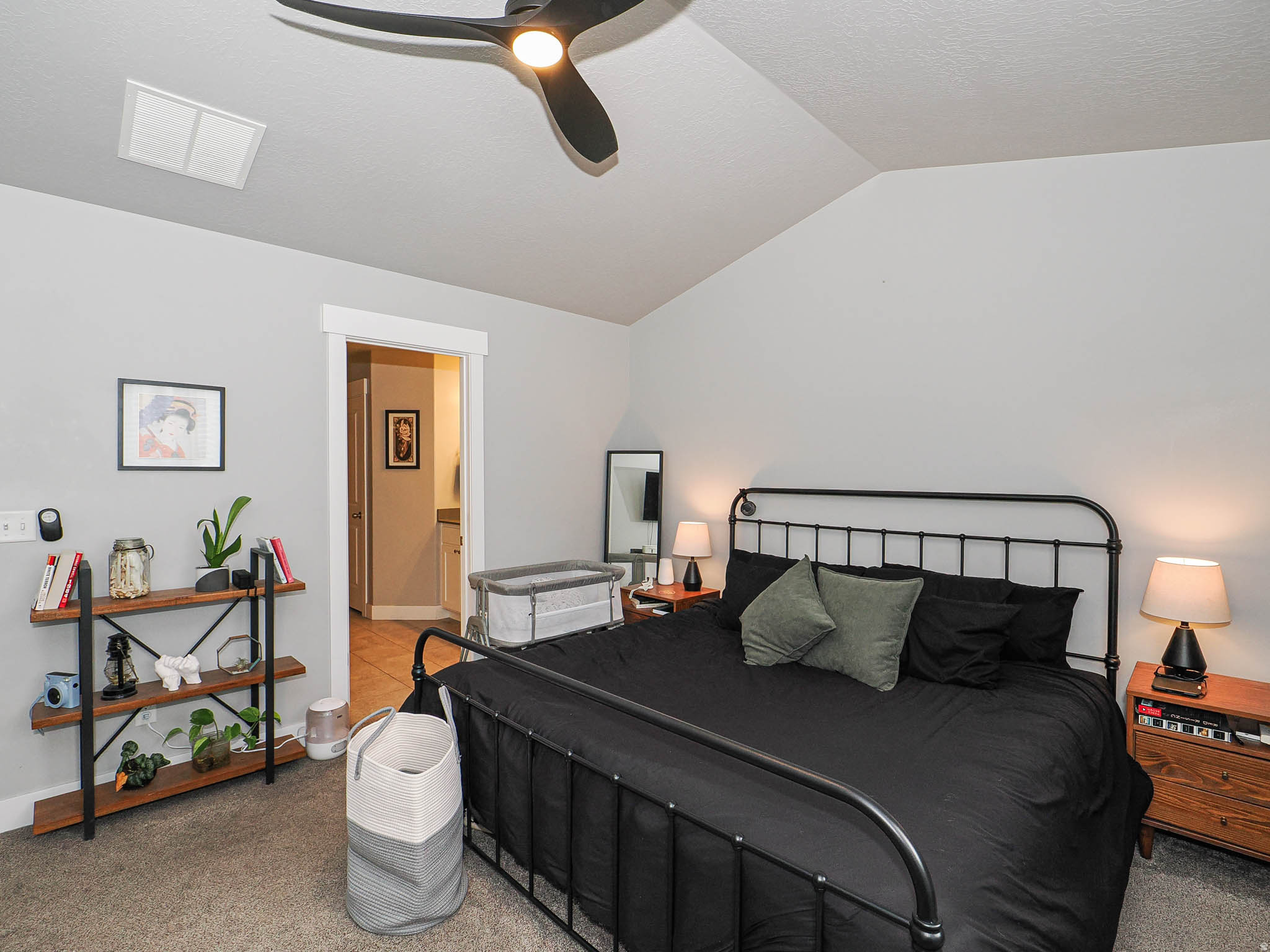 IRON HORSE TOWNHOMES HOA - Residential