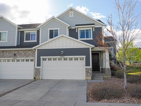 Photo of 15335 S TARAWA DR W, Bluffdale, UT 84065 (MLS # 2148255)