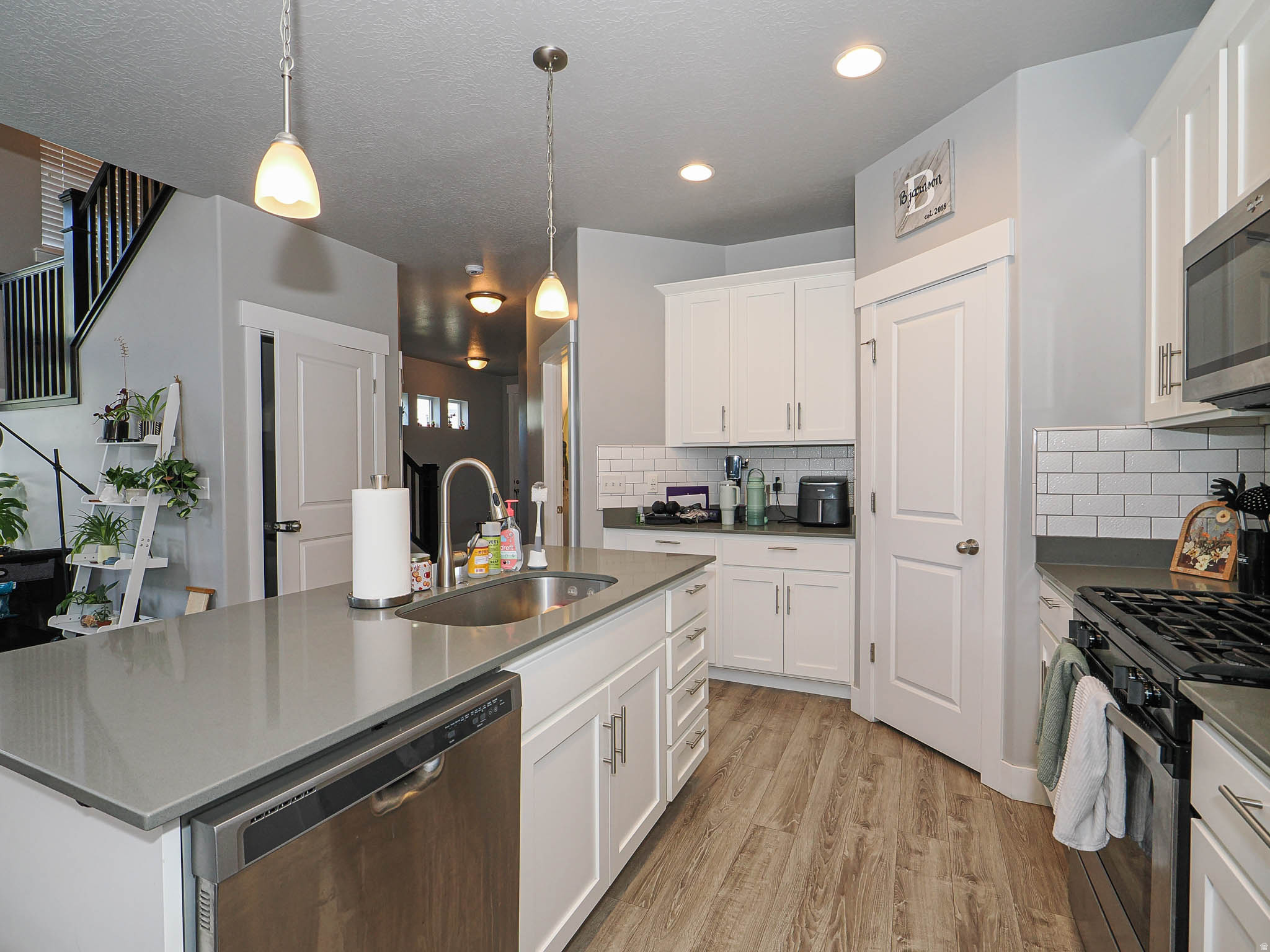 IRON HORSE TOWNHOMES HOA - Residential