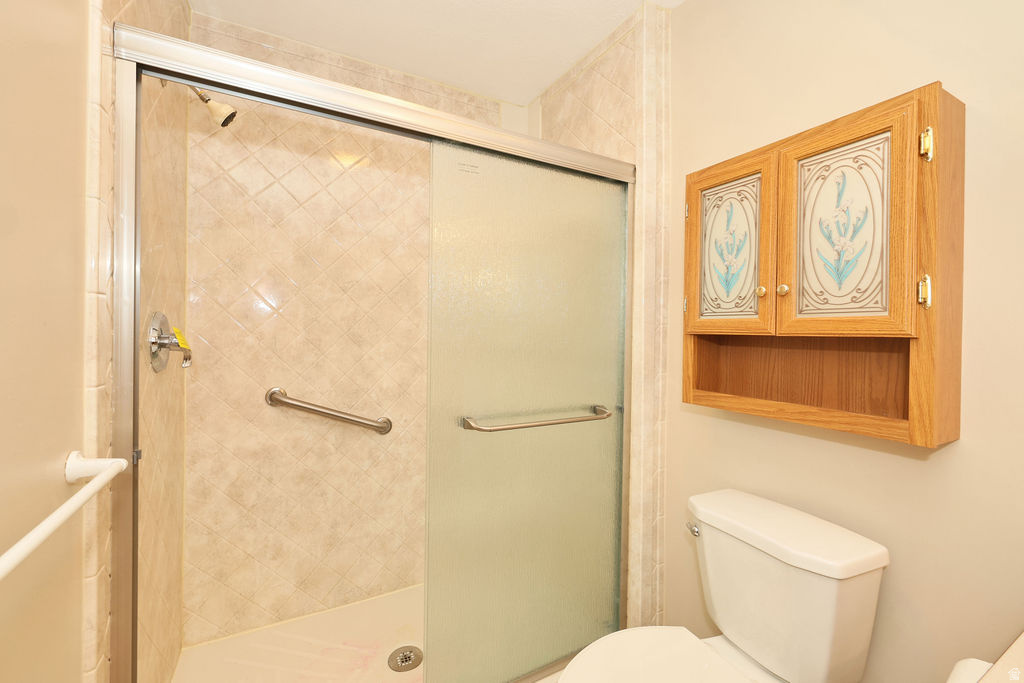 VALLEY VU VILLAS CONDOMINIUM - Residential