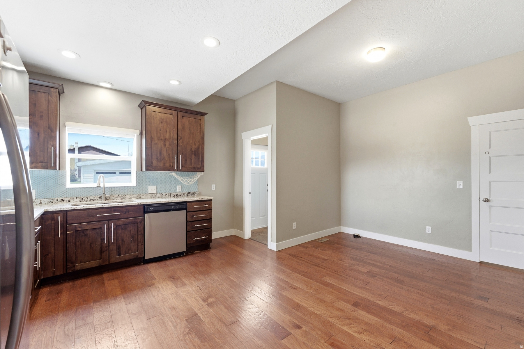 SOUTH SUMMIT - Residential