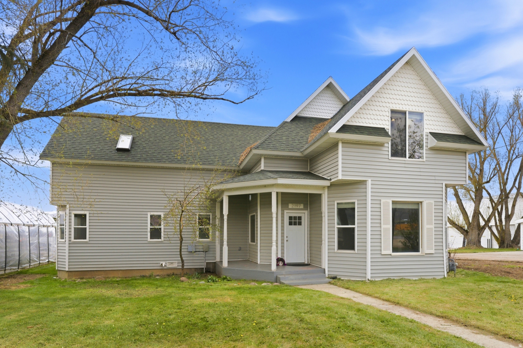 SOUTH SUMMIT - Residential