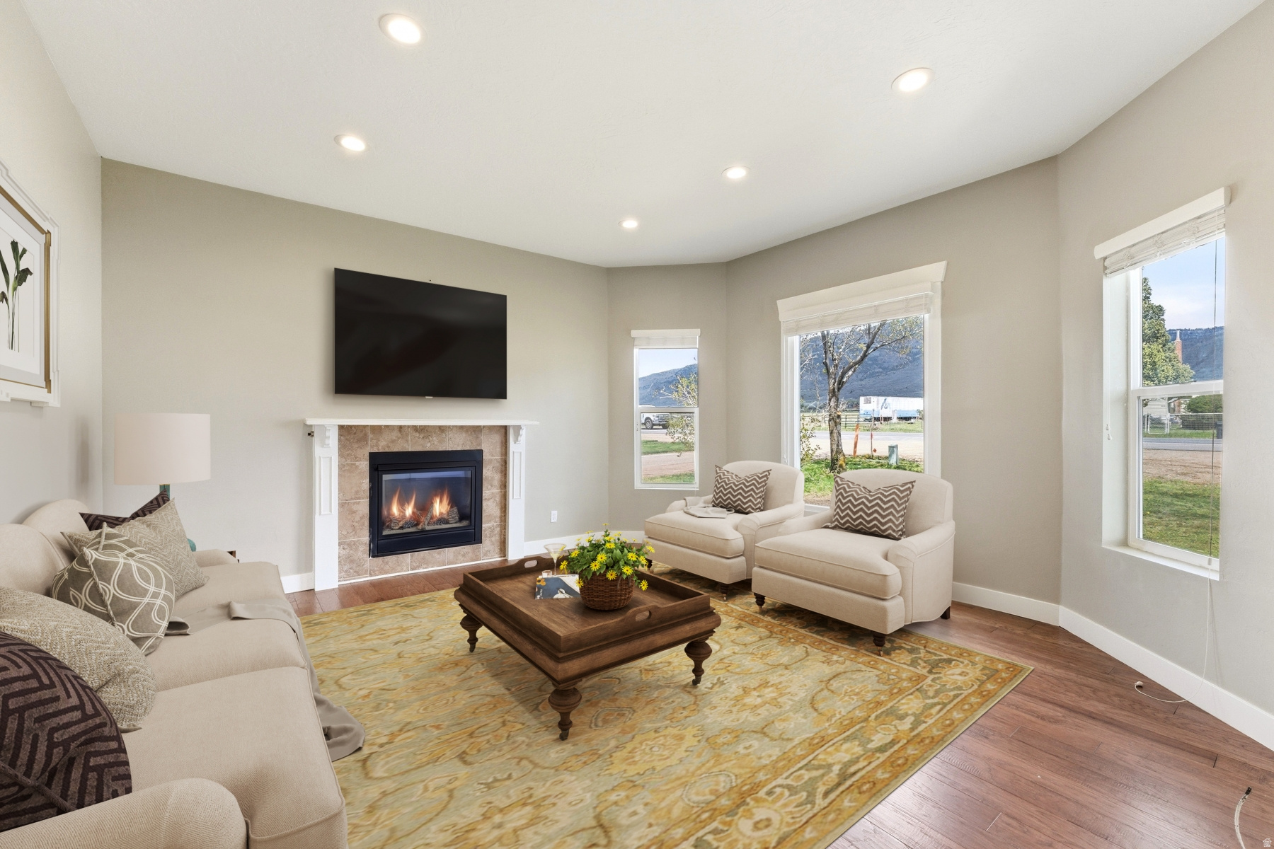 SOUTH SUMMIT - Residential
