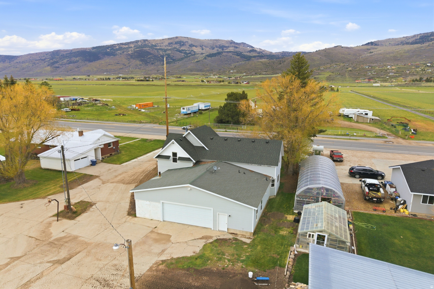SOUTH SUMMIT - Residential