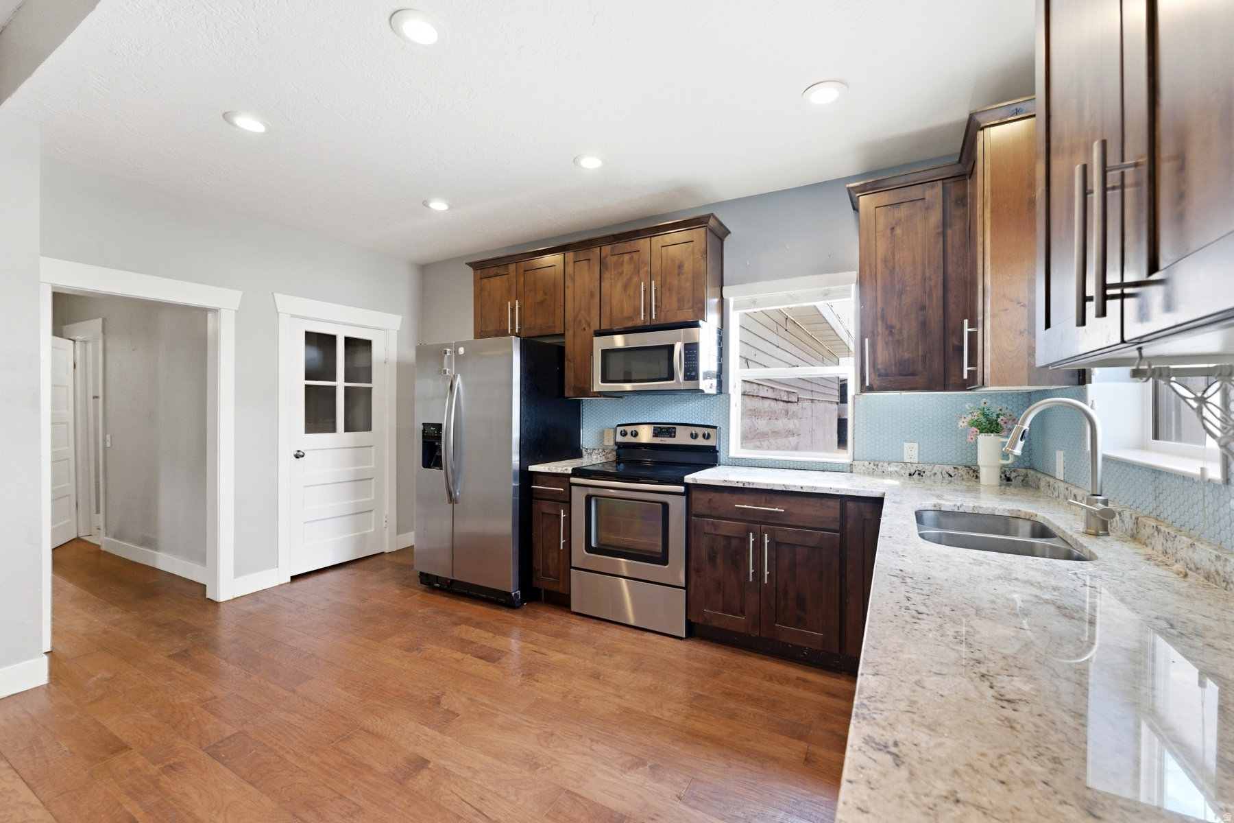 SOUTH SUMMIT - Residential