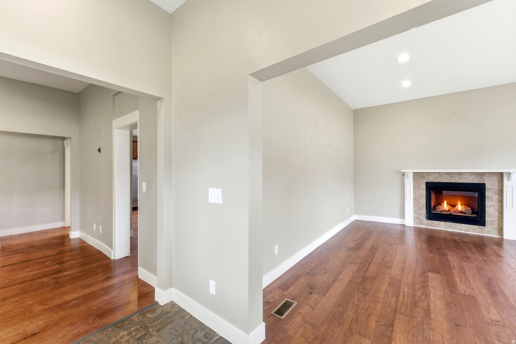 SOUTH SUMMIT - Residential