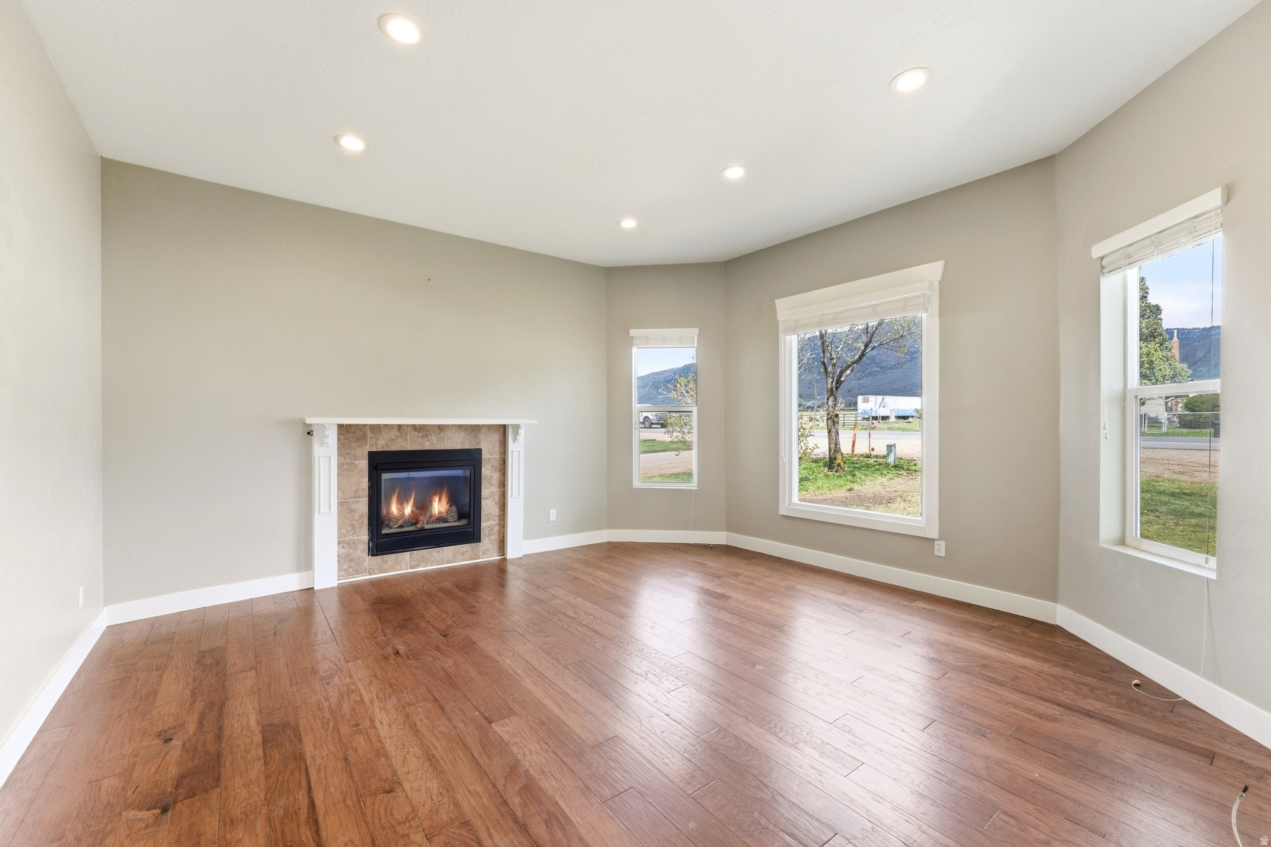 SOUTH SUMMIT - Residential