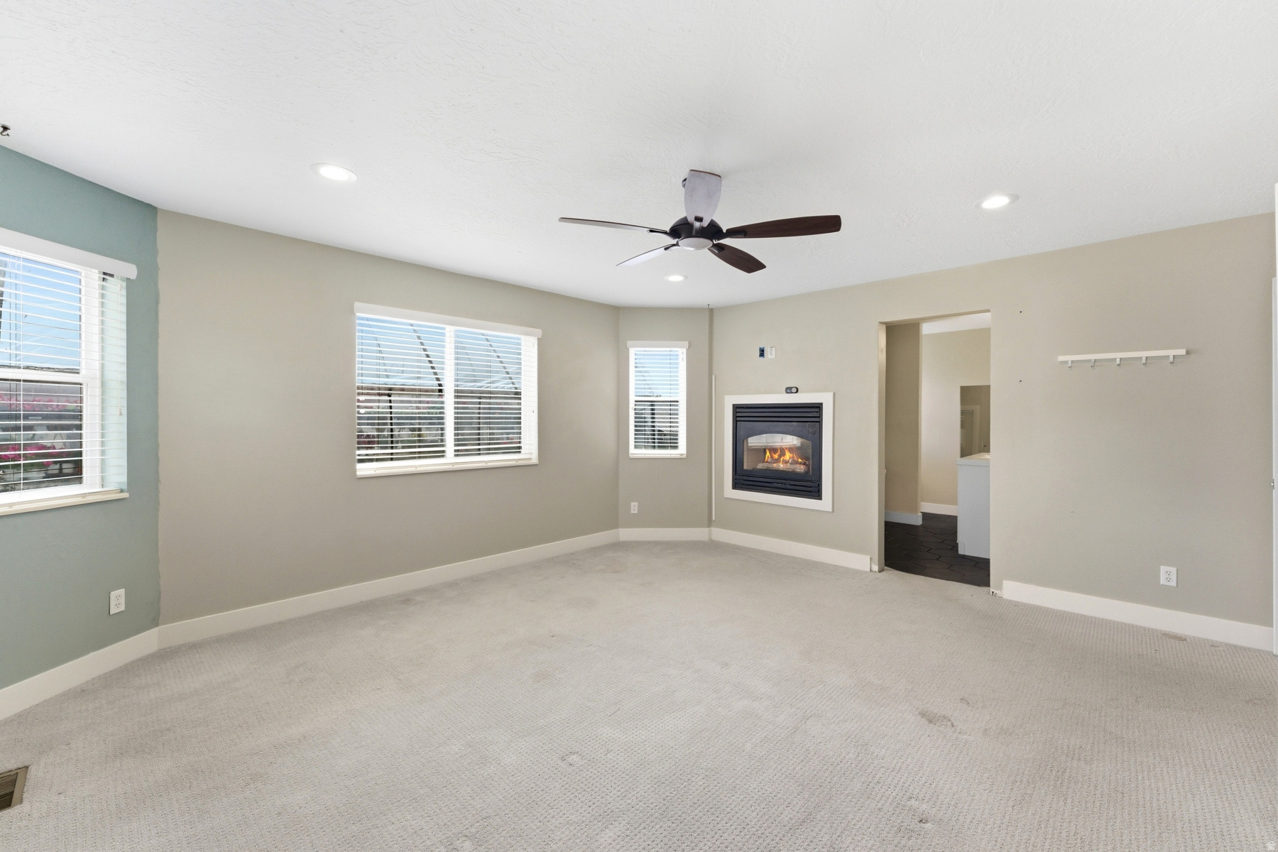 SOUTH SUMMIT - Residential