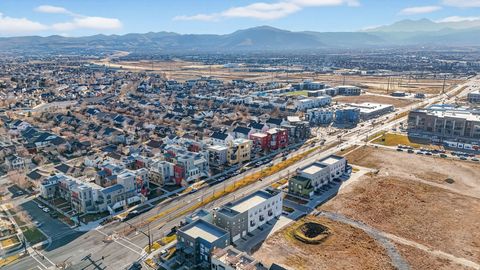 Tiny photo for 5004 W DAYBREAK PKWY, South Jordan, UT 84009 (MLS # 2128373)