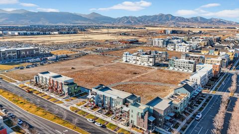 Tiny photo for 5004 W DAYBREAK PKWY, South Jordan, UT 84009 (MLS # 2128373)