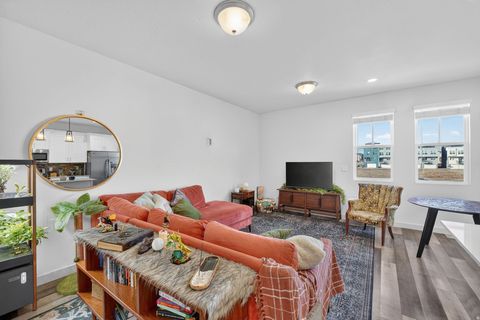 Tiny photo for 5004 W DAYBREAK PKWY, South Jordan, UT 84009 (MLS # 2128373)