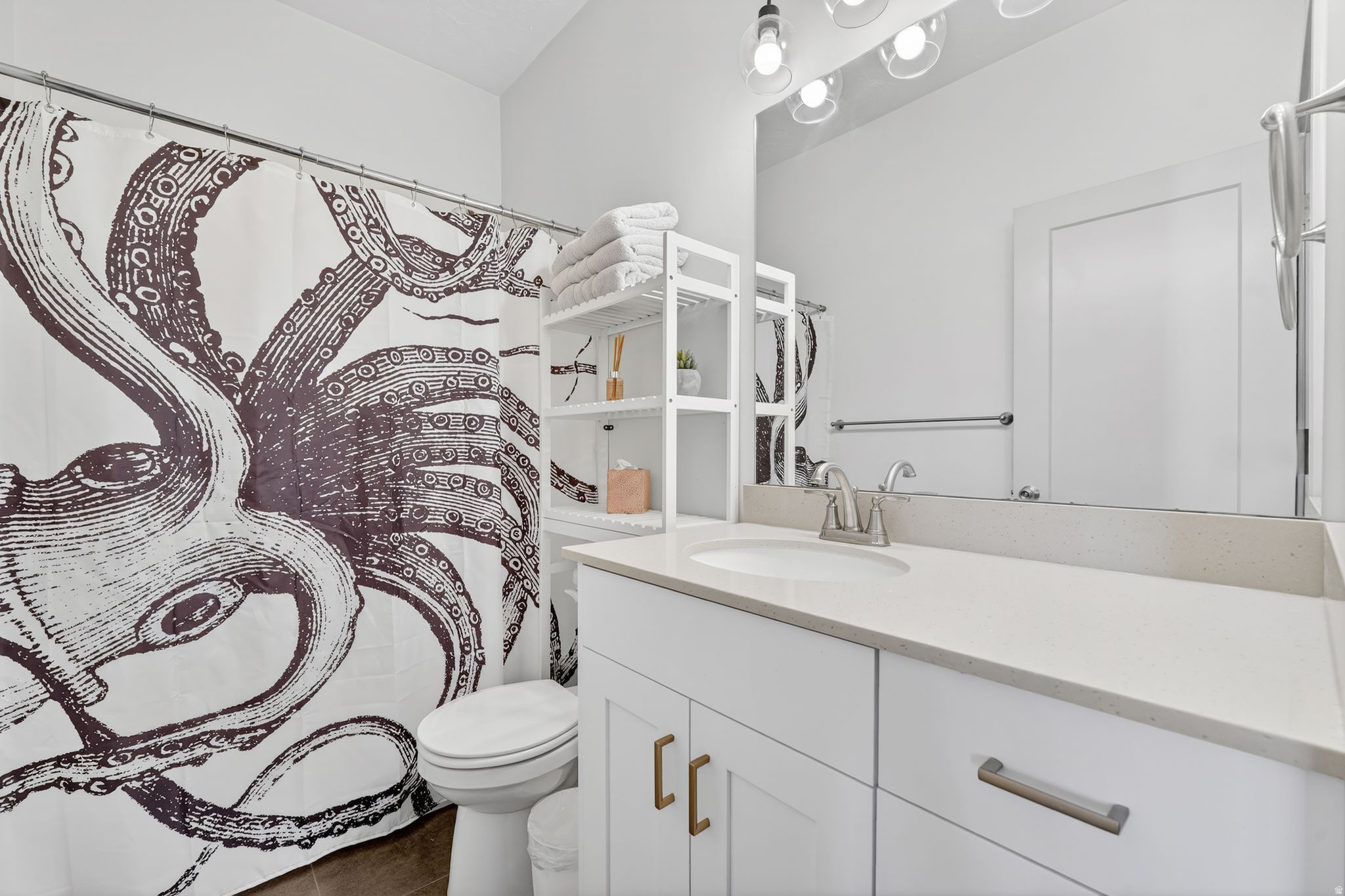 DAYBREAK - Residential