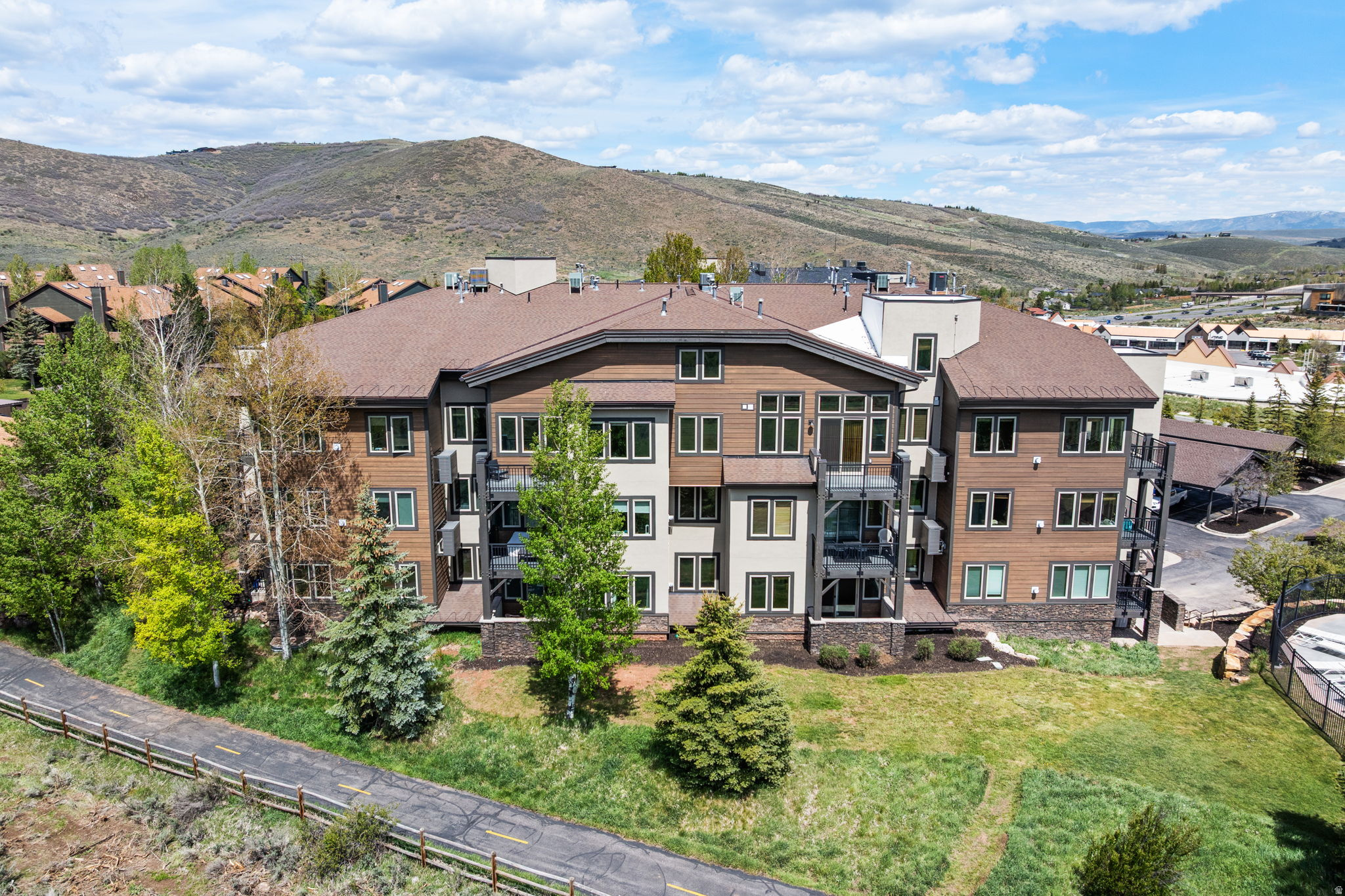 CRESTVIEW - Residential