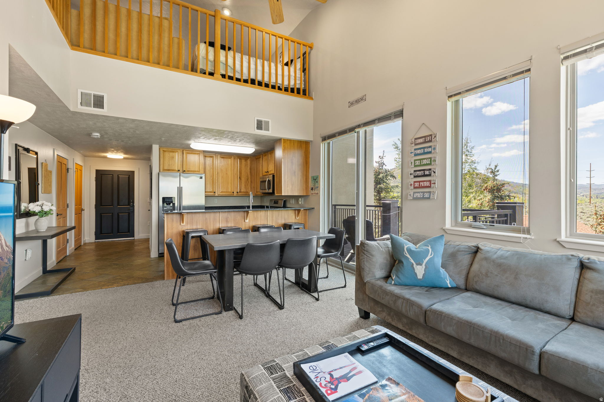 CRESTVIEW - Residential