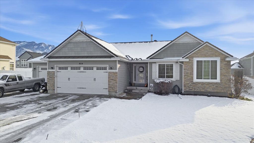 Photo of 624 E 2100 N, North Logan, UT 84341 (MLS # 2130449)
