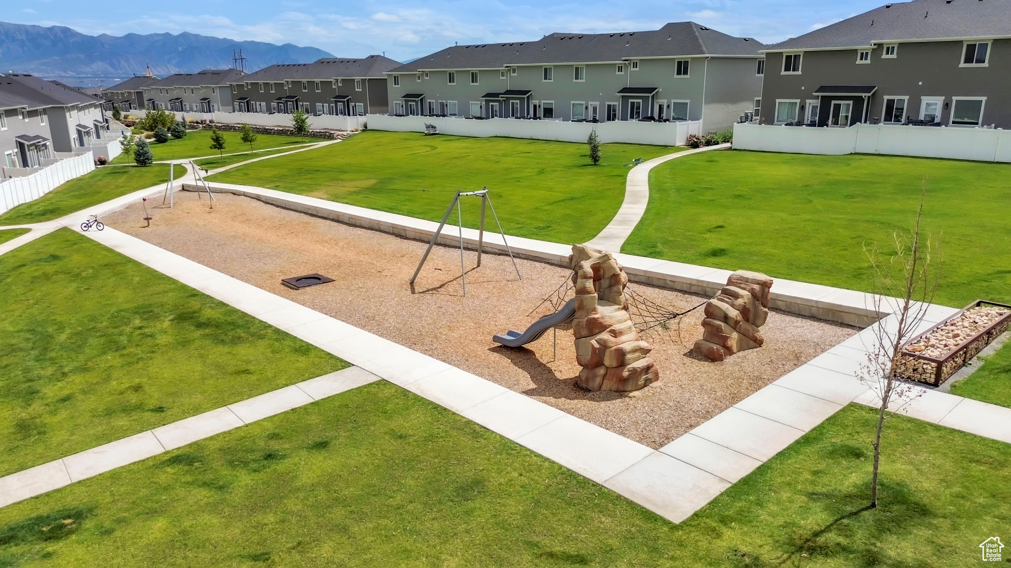 SILVERLAKE - Residential