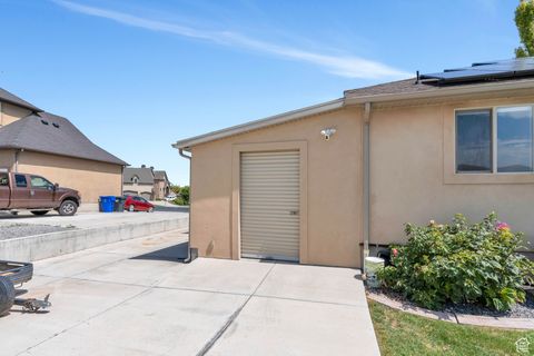 Tiny photo for 4071 S SANDPIPER LN, Saratoga Springs, UT 84045 (MLS # 2076465)