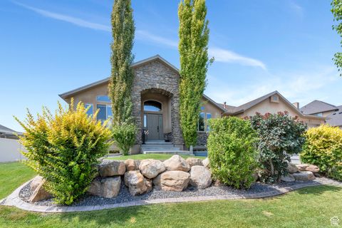 Photo of 4071 S SANDPIPER LN, Saratoga Springs, UT 84045 (MLS # 2076465)