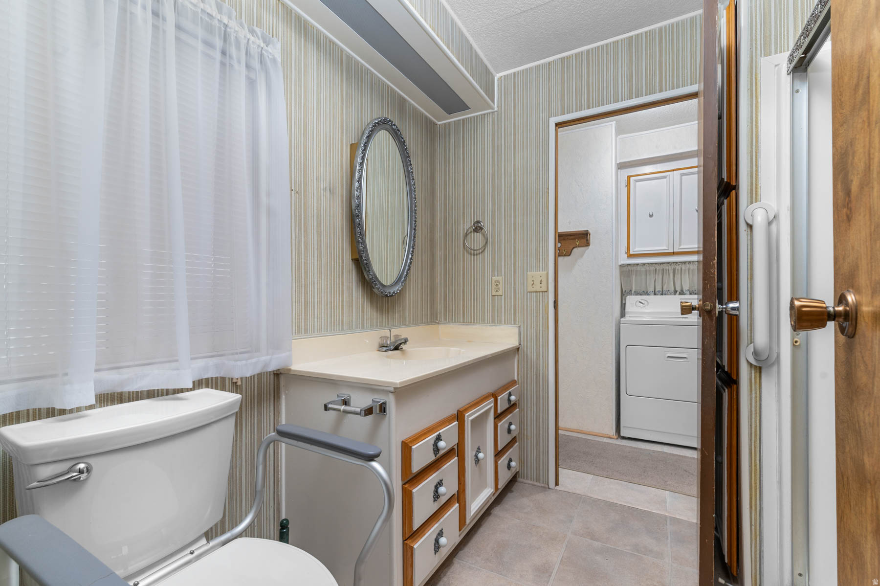 ALTA VIEW ESTATES - Residential