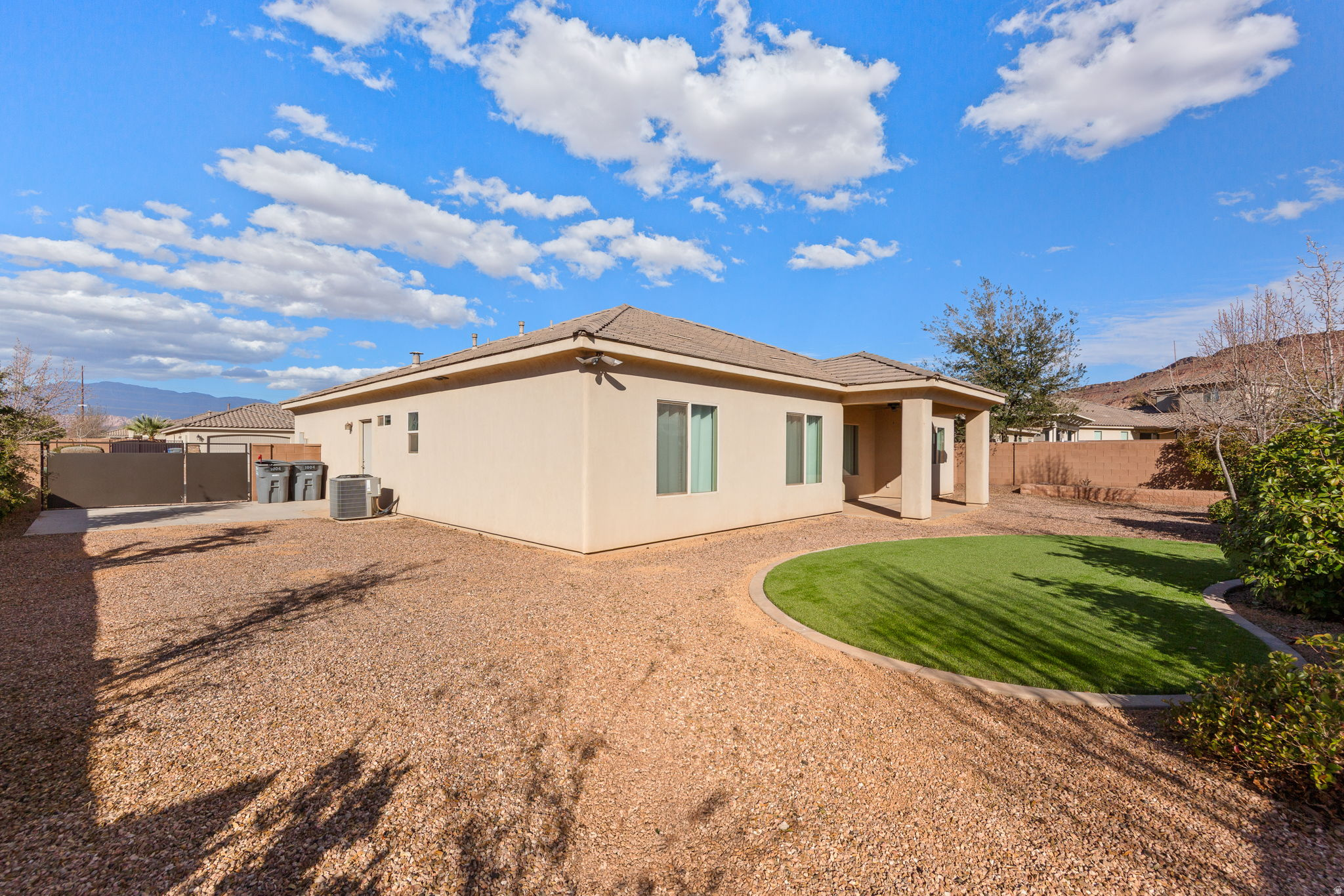 SUGAR PLUM IN THE FIELDS PH 2 - Residential