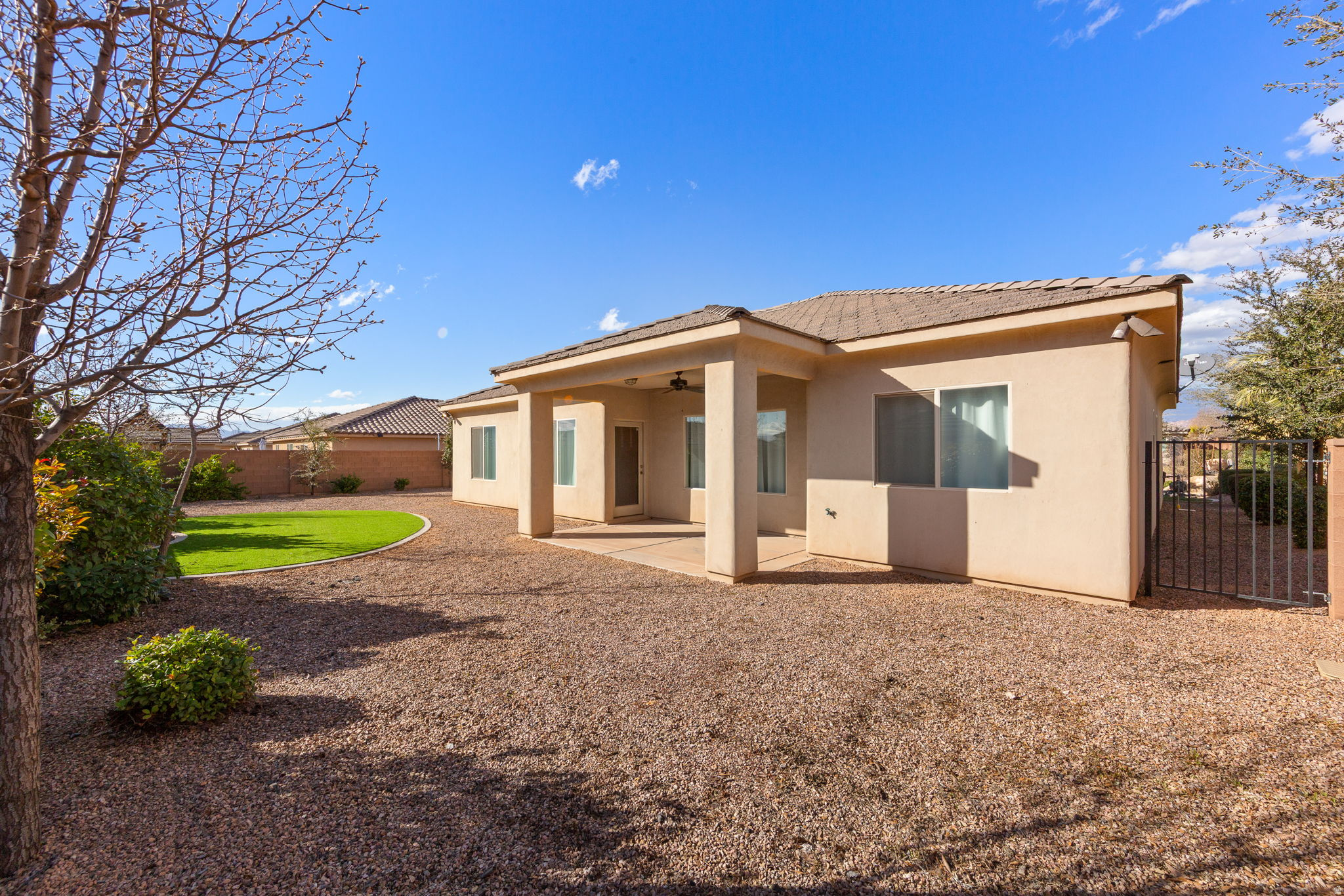 SUGAR PLUM IN THE FIELDS PH 2 - Residential