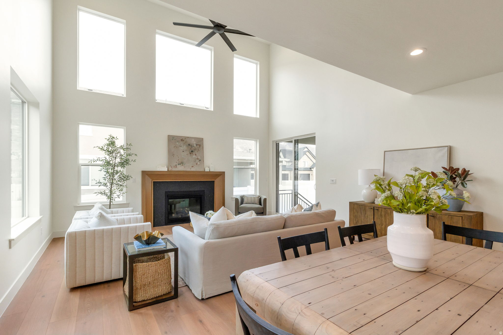 SUMMERHILL LANE - Residential