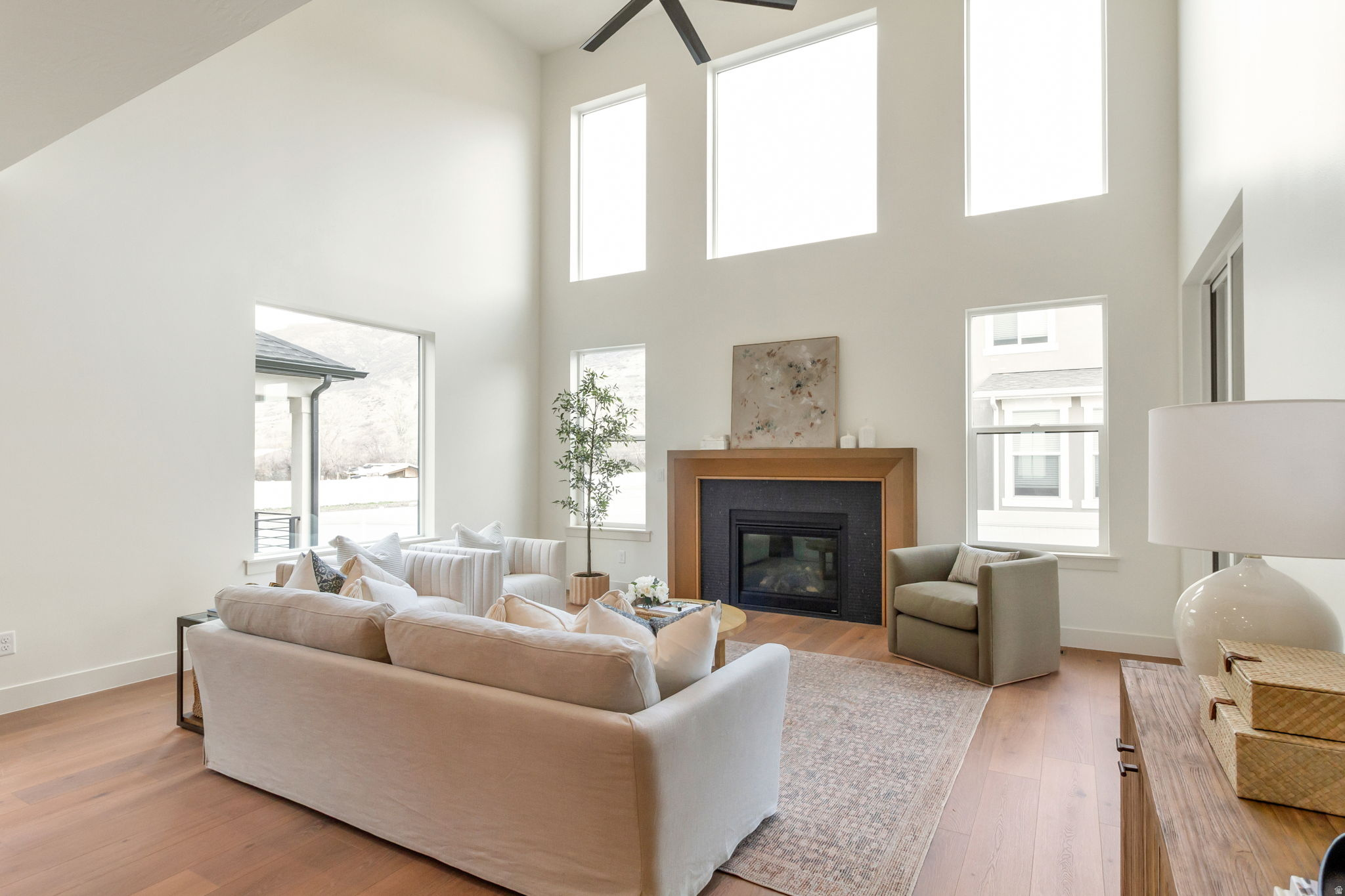 SUMMERHILL LANE - Residential