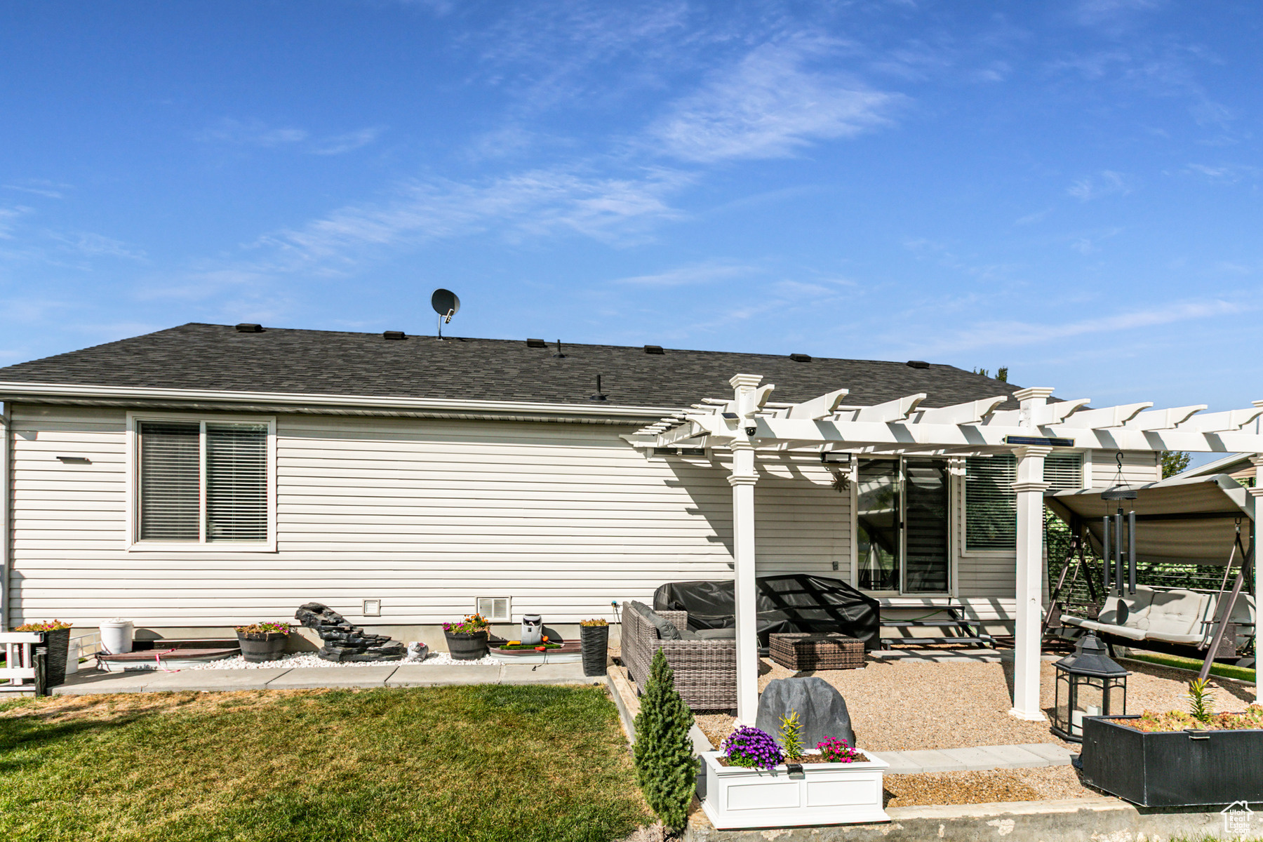 COUNTRY CROSSING NEI - Residential
