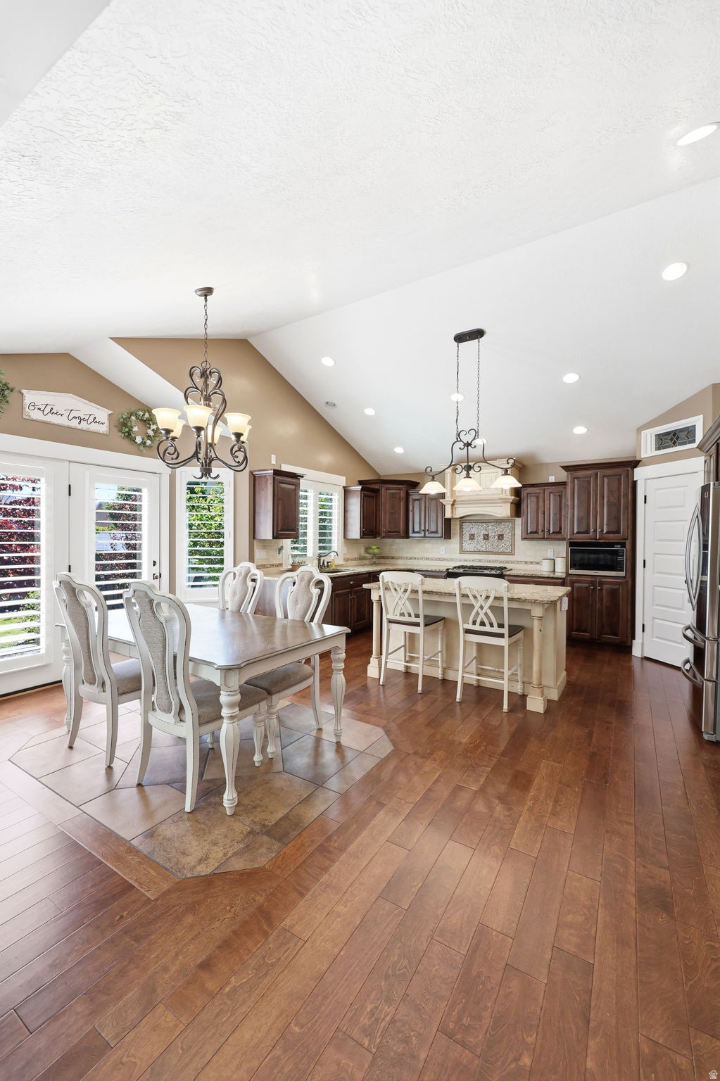WILD HORSE SPRINGS - Residential