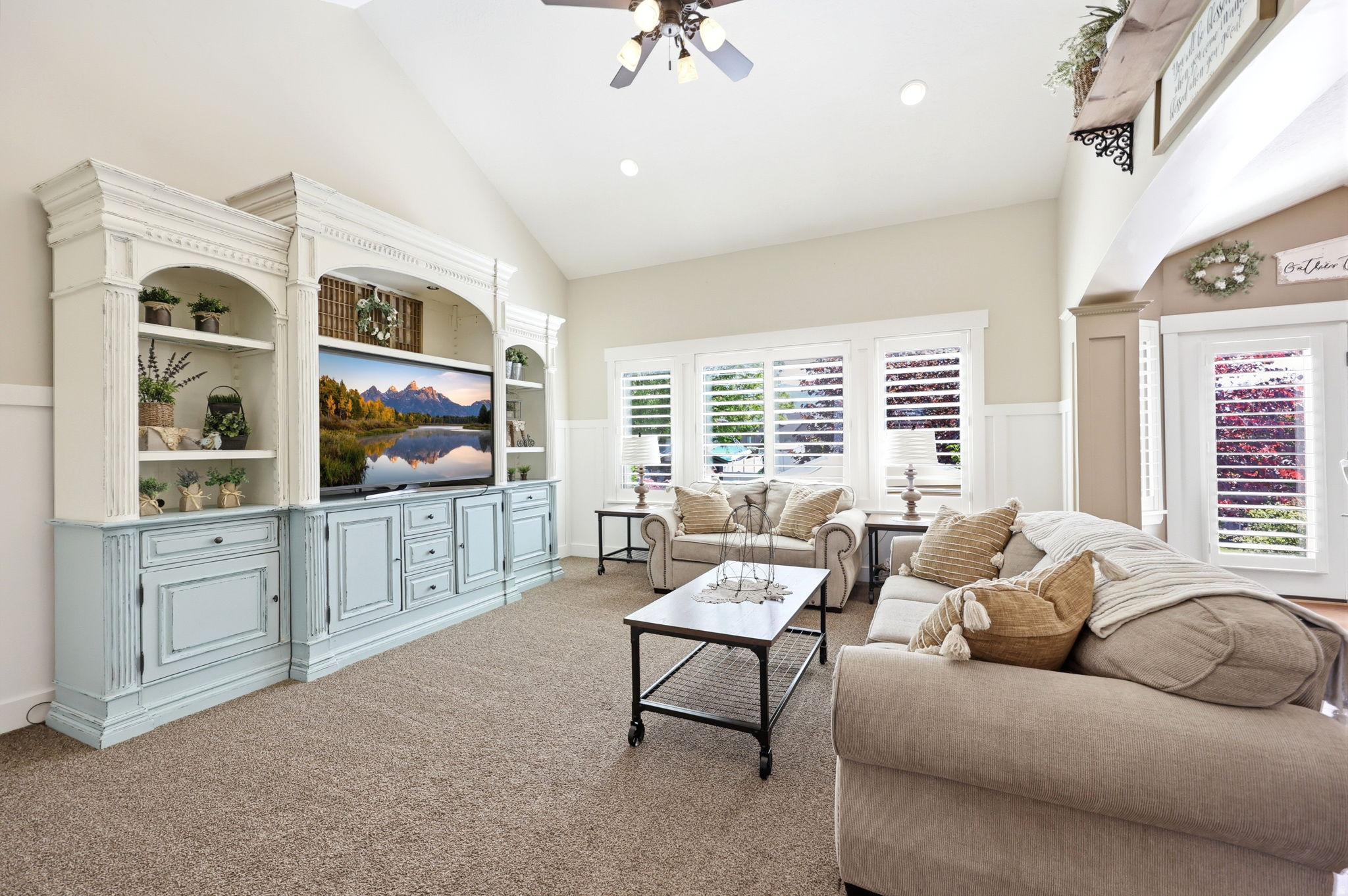 WILD HORSE SPRINGS - Residential