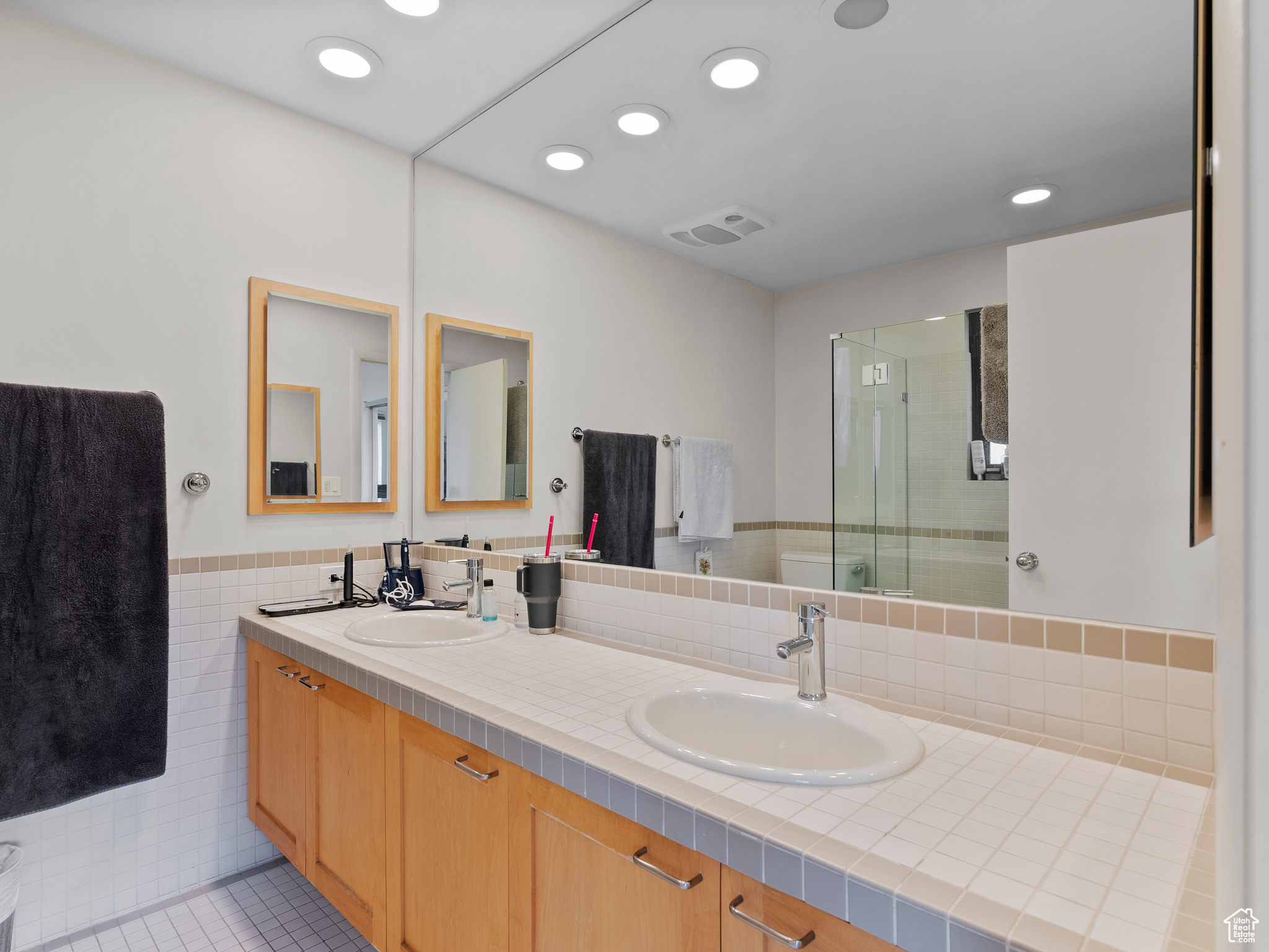 SUNSET OAKS PLAT A - Residential