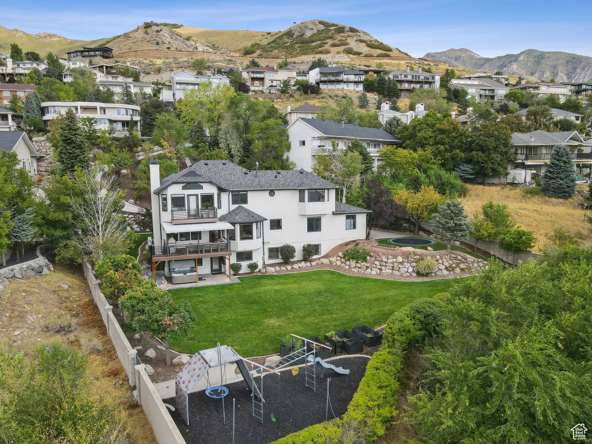 BENCH - Residential