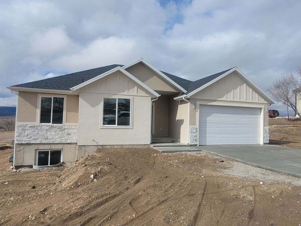 Photo of 335 N 200 W, Moroni, UT 84646 (MLS # 2137304)
