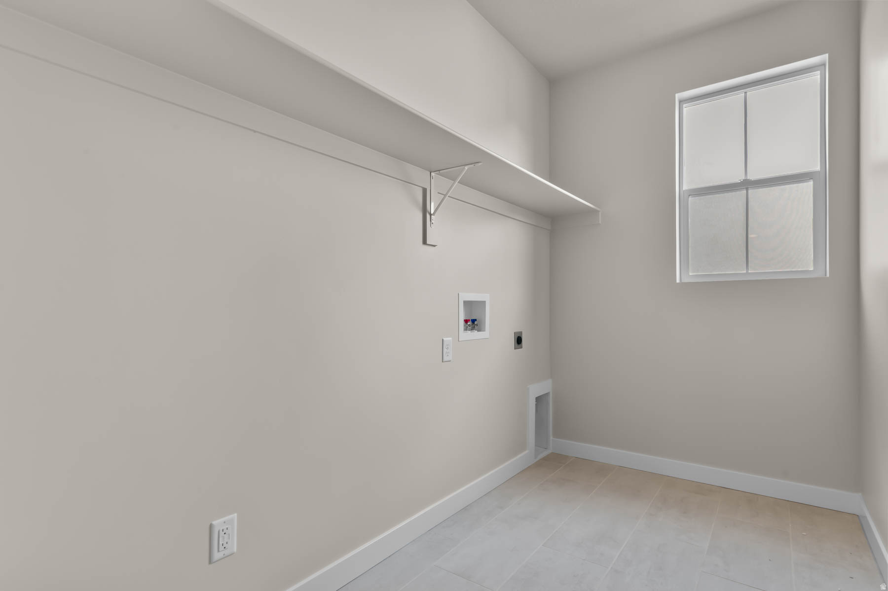 BROADVIEW SHORES 827 - Residential