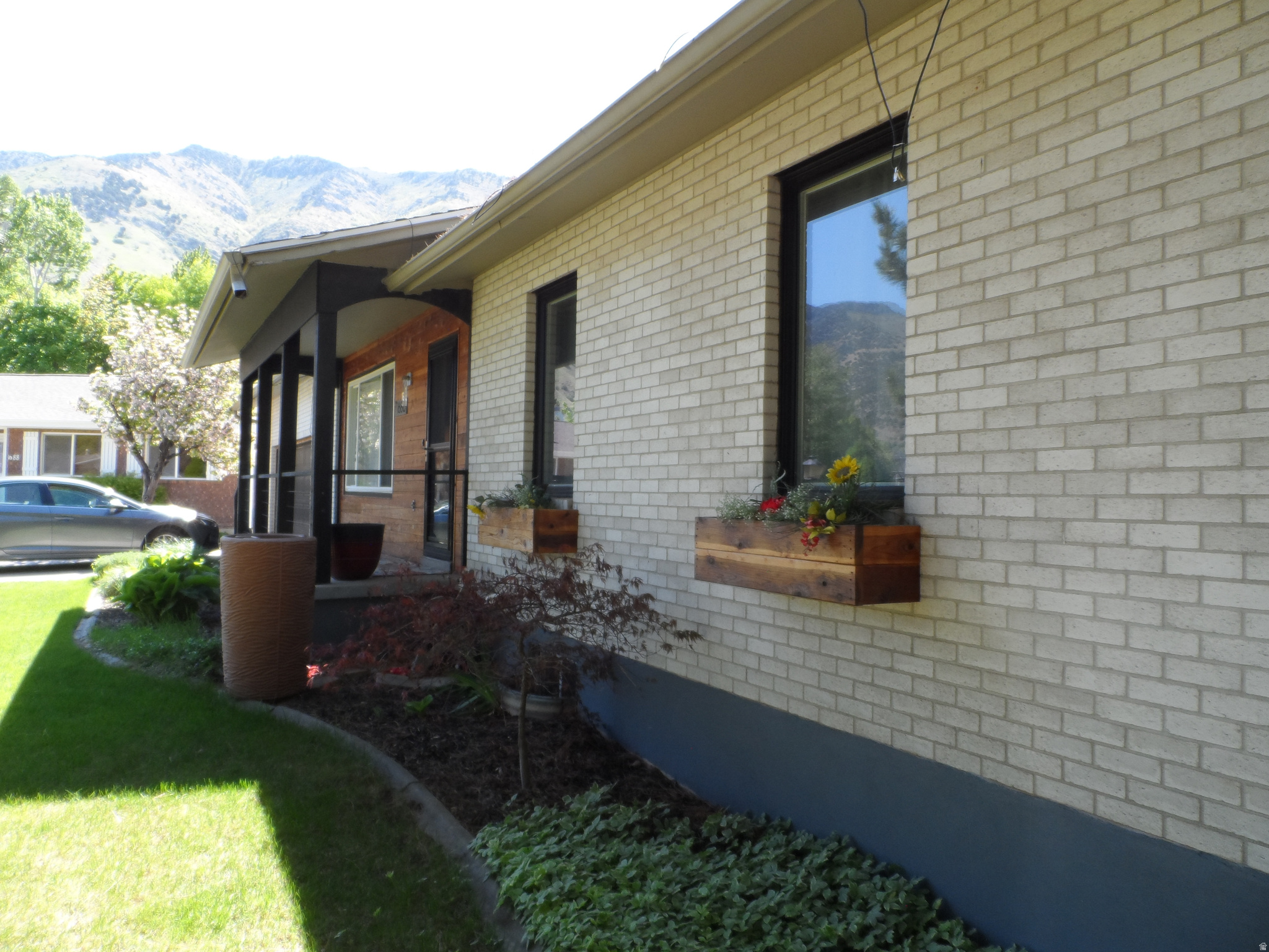 CANYON HILLS - Residential