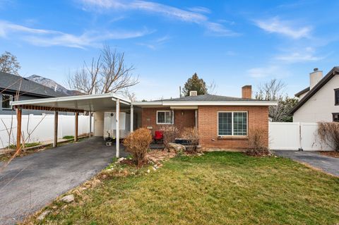 Photo of 2352 E 3395 S, Salt Lake City, UT 84109 (MLS # 2127909)