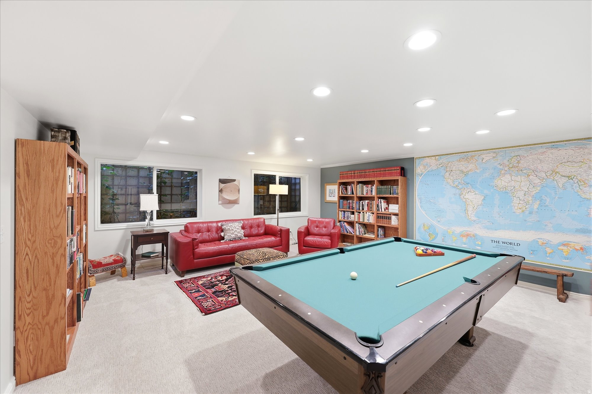 EDGEMOUNT HOMES CONDO PH 2 - Residential