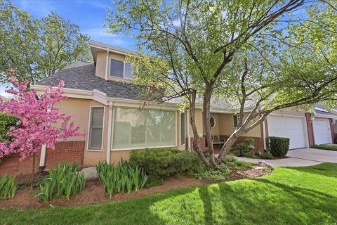 Photo of 2095 E SIERRA RIDGE CT S, Salt Lake City, UT 84109 (MLS # 2150933)