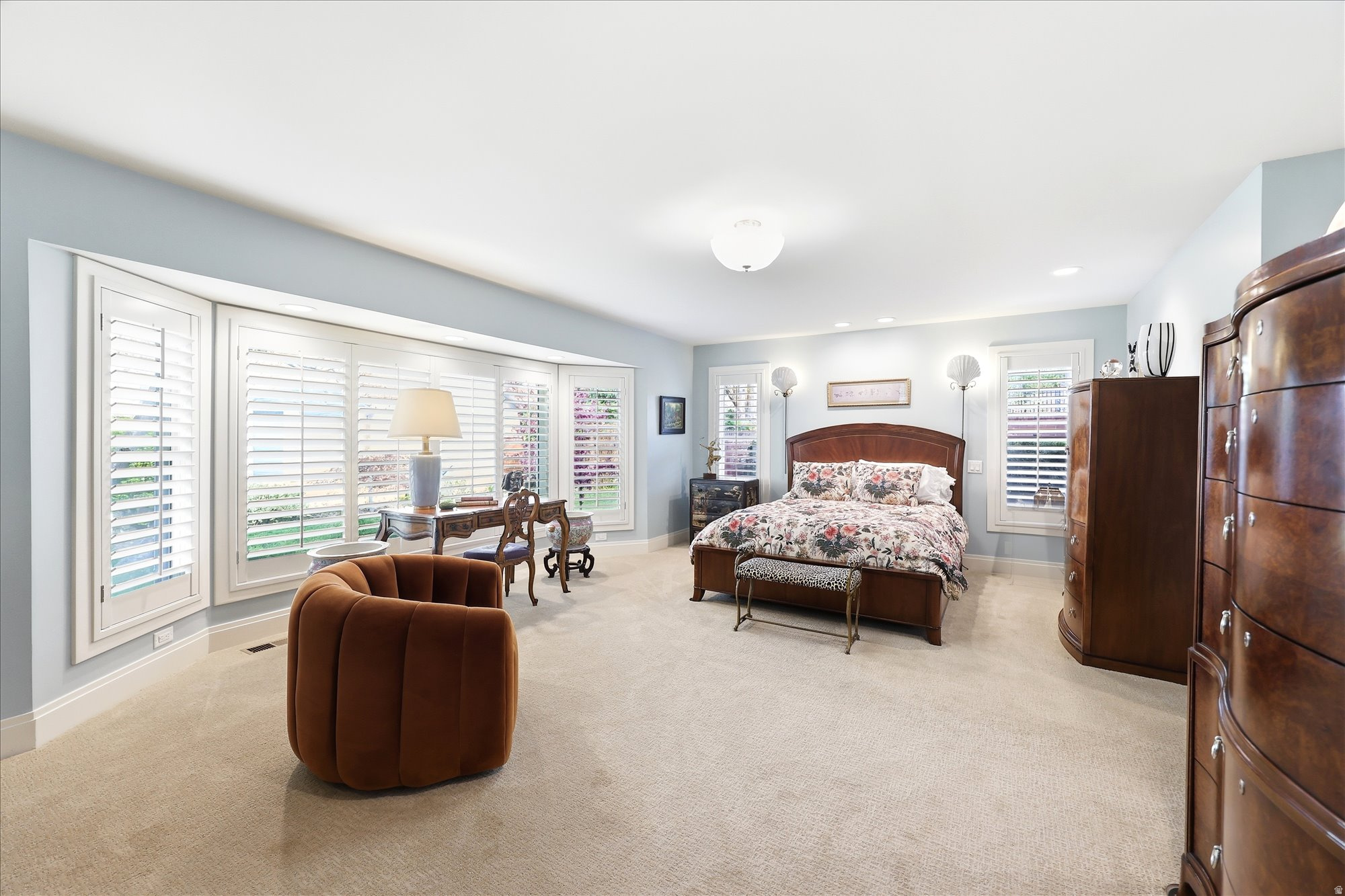 EDGEMOUNT HOMES CONDO PH 2 - Residential