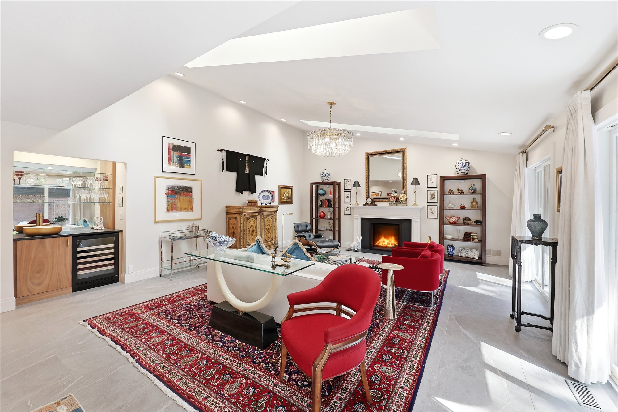 EDGEMOUNT HOMES CONDO PH 2 - Residential