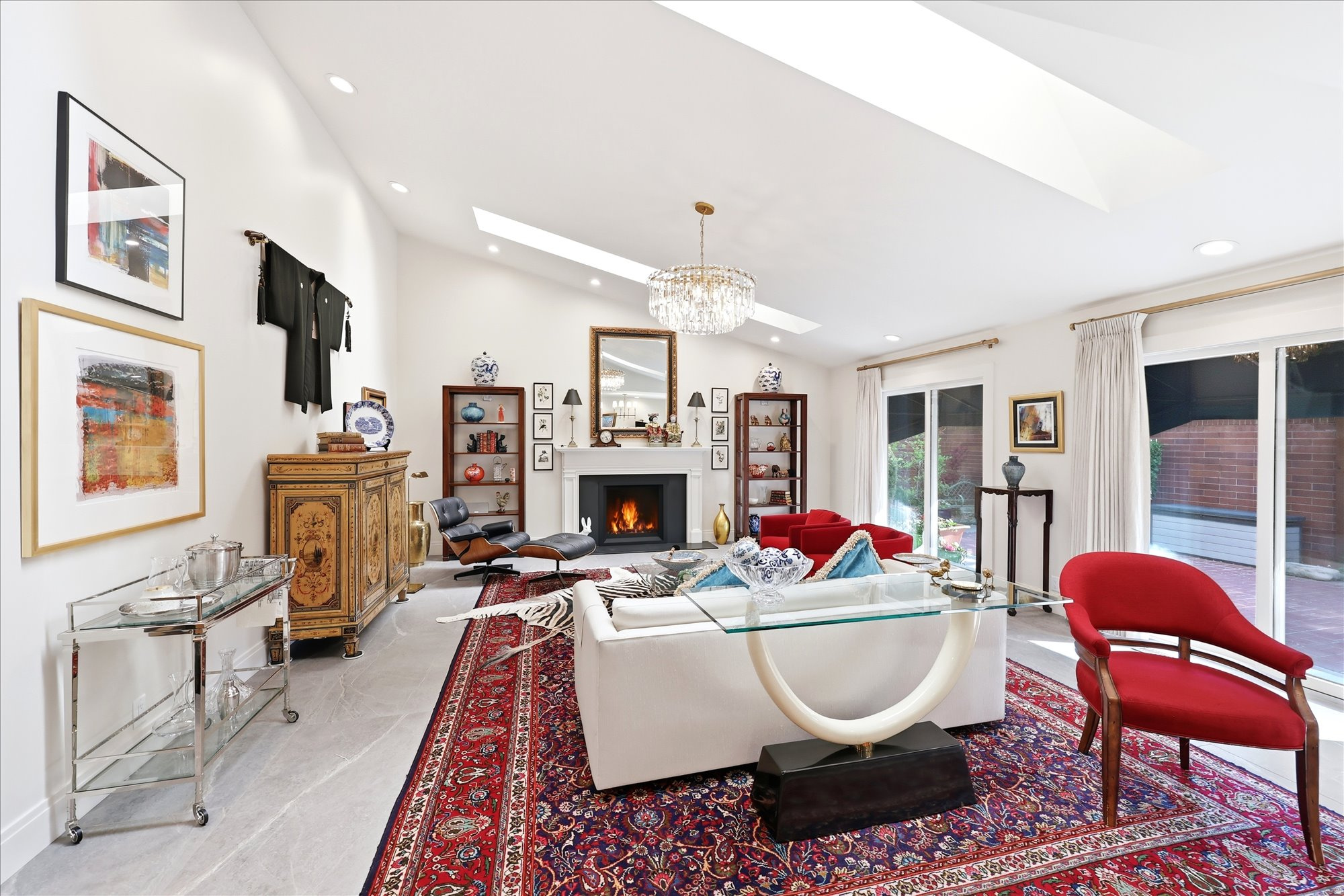 EDGEMOUNT HOMES CONDO PH 2 - Residential