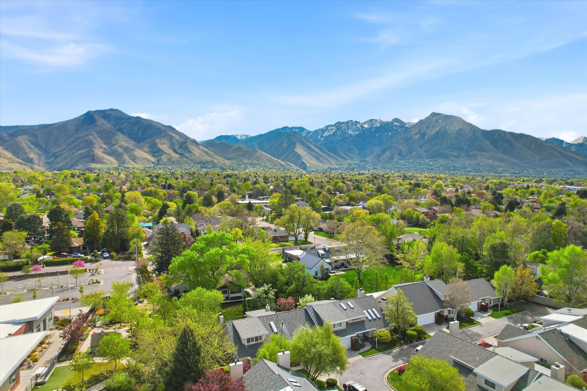 EDGEMOUNT HOMES CONDO PH 2 - Residential