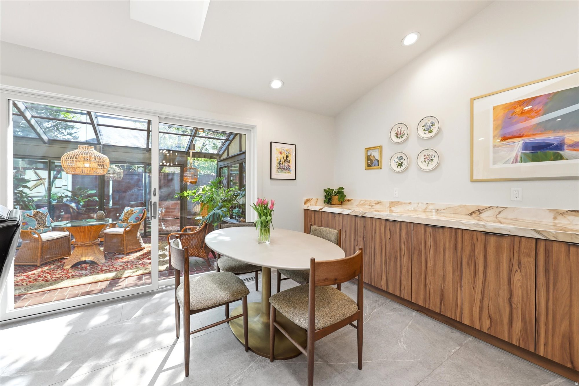 EDGEMOUNT HOMES CONDO PH 2 - Residential